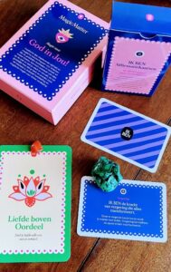 Deck en affirmatiekaarten